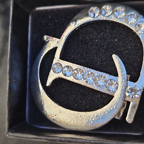 CD initial pin(fashion statement piece) - Picture 2 of 2